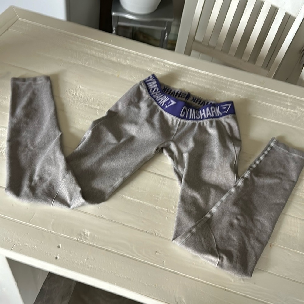 Gymshark dry leggings Heather grey and purple Sm
